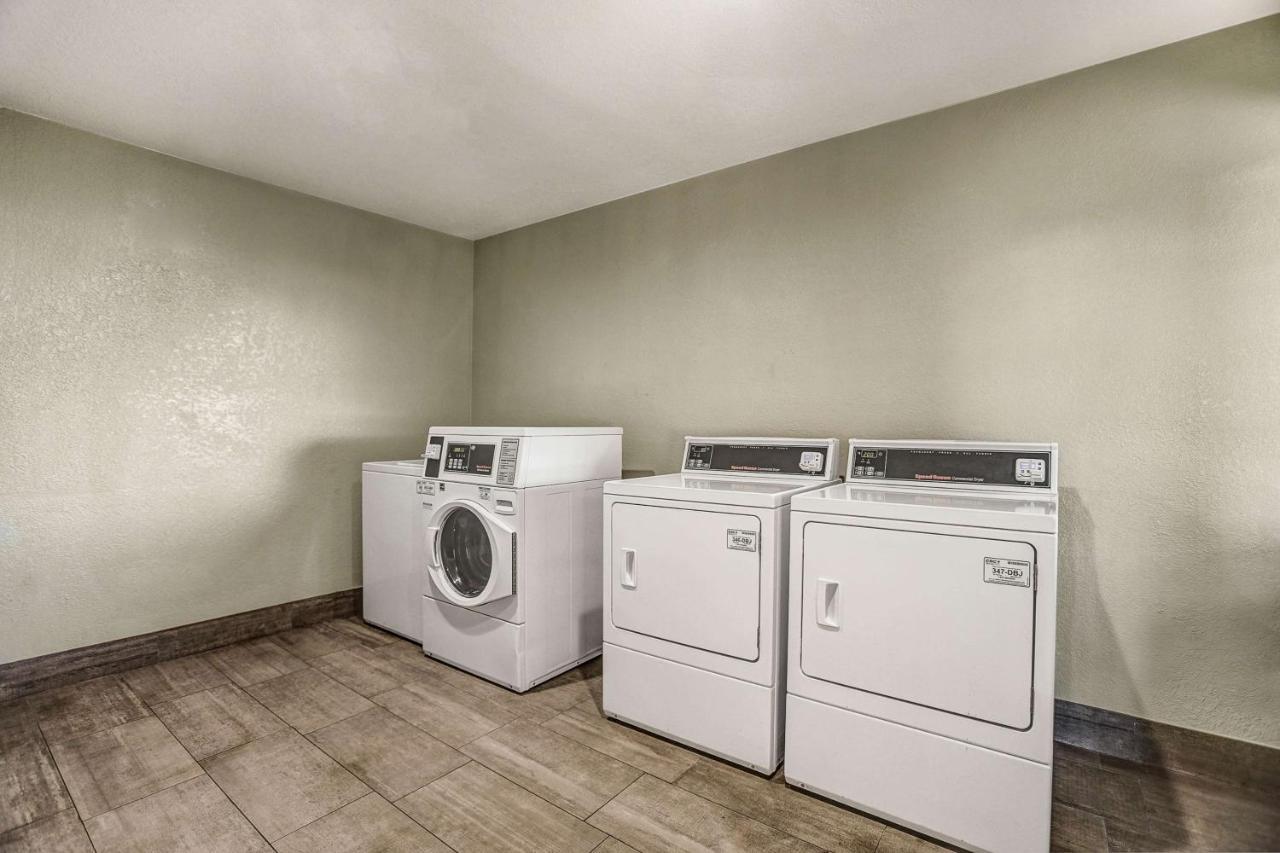 Motel 6-Amarillo, Tx - Airport Екстериор снимка